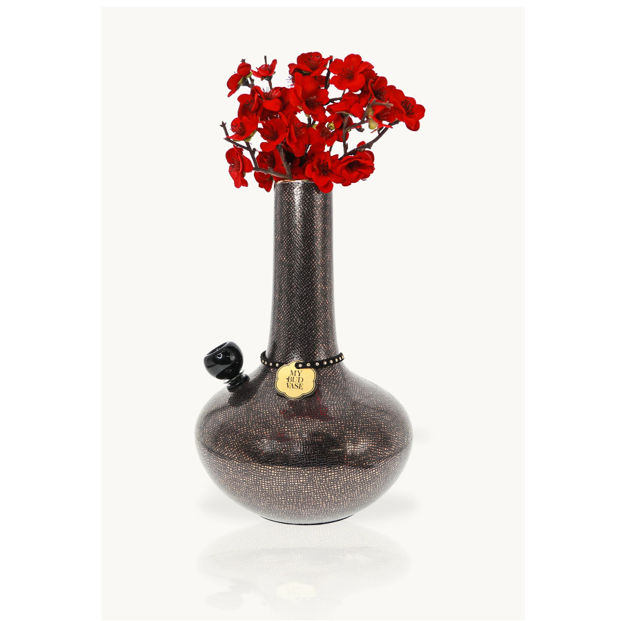 Photograph of product: Bong | Burmese