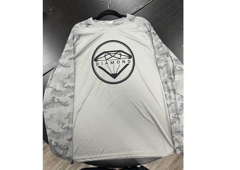 Photograph of product: Mens Camo Long Sleeve