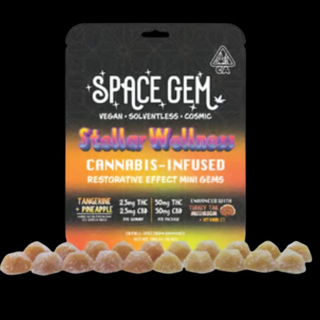 Photograph of product: Stellar Wellness 100mg 20pk Gummies - 
