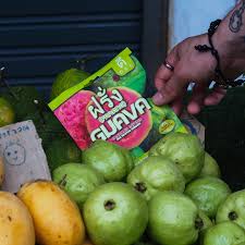 Photograph of product: Dee Thai Guava Solventless Gummies 10pk