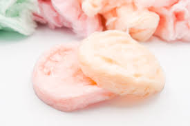 Photograph of product: Yamba | Peach & Mango | Floss
