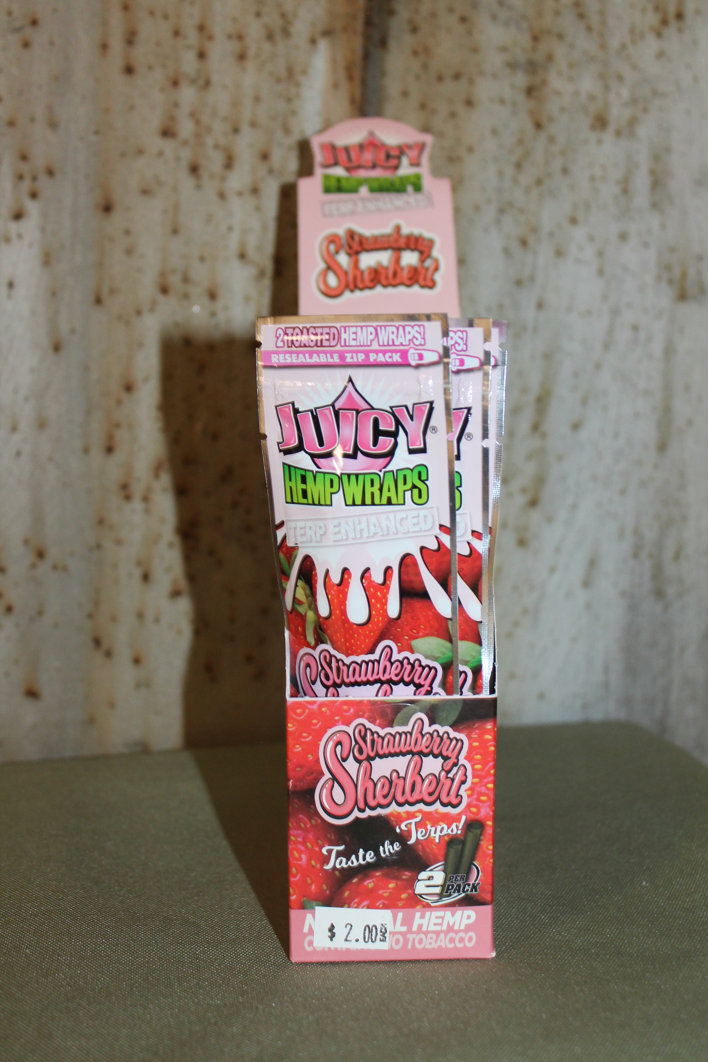 Photograph of product: RCD I Juicy Wraps Strawberry Sherbert