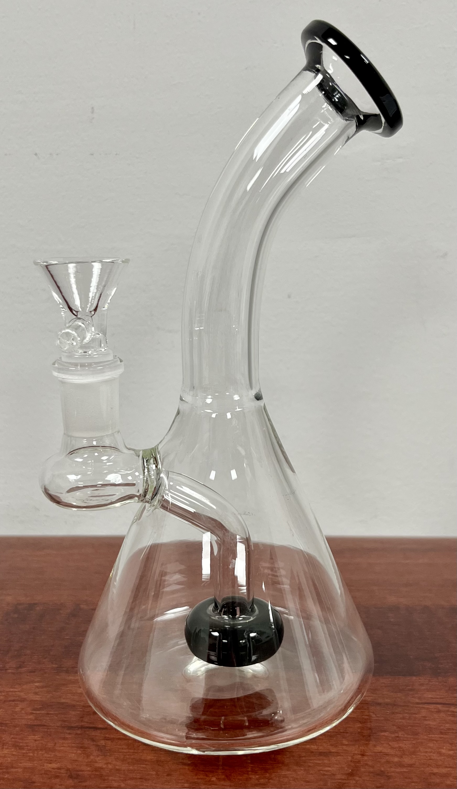 Photograph of product: Glass Water Pipe l Small Beaker Bong