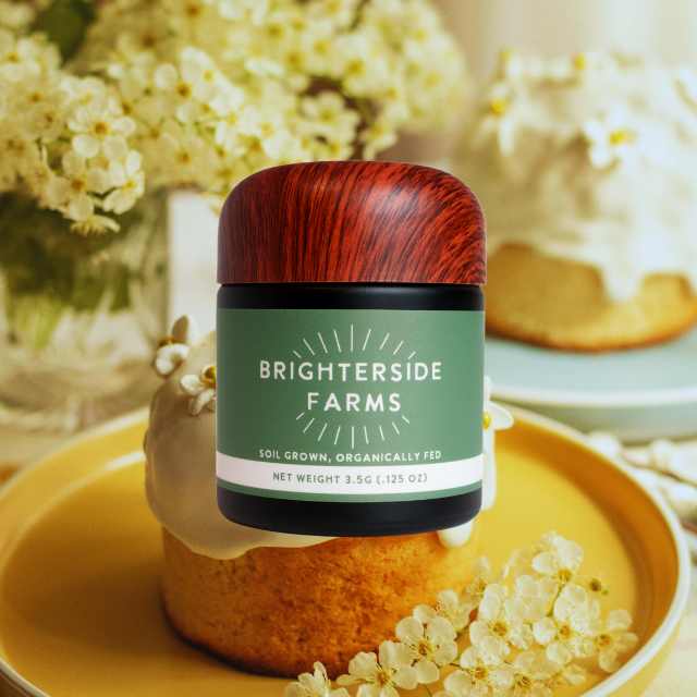 Photograph of product: FLOWER | CREAM CAKE | 3.5G