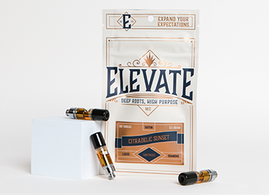 Photograph of product: Elevate White Poison Liquid Diamond Cart .5g