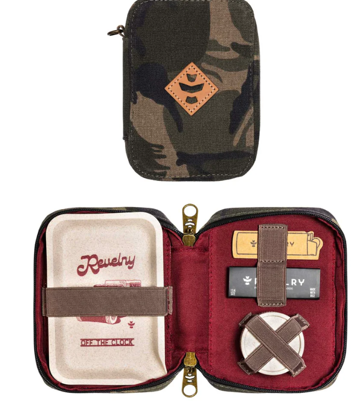 Photograph of product: Accessories - Revelry - The Rolling Kit Traveler - Camo