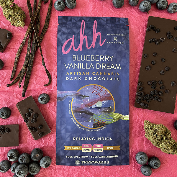 Photograph of Product: Chocolate Bar - Blueberry Vanilla Dream - 100mg THC, 25mg CBN - 20 Servings, 5mg