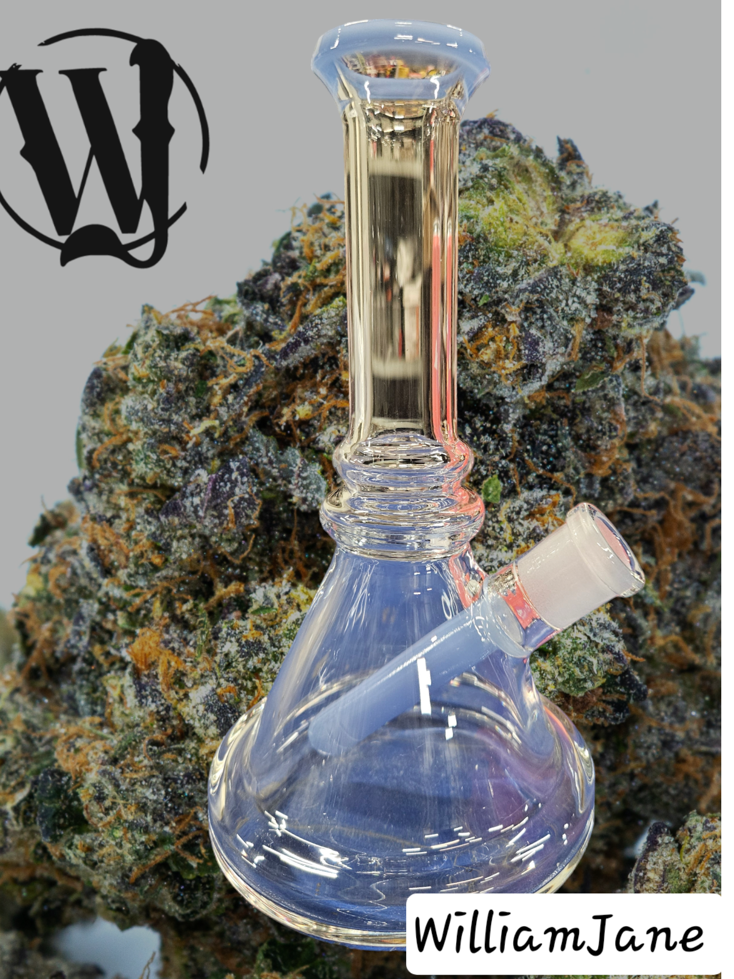 Photograph of product: Purple Straight Neck Beaker Bottom Water Bong