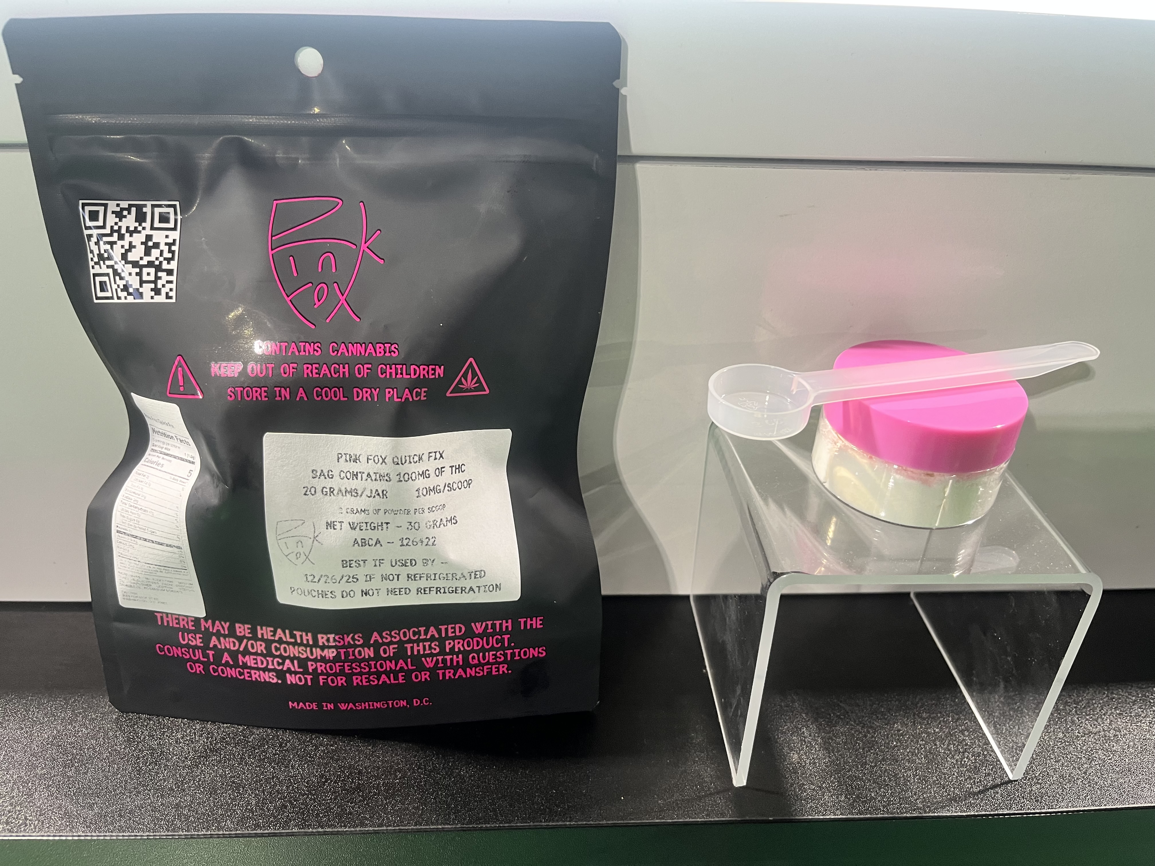 Photograph of product: Pink Fox - Quick Fix Powder 10mg