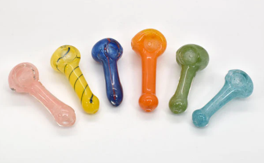 Photograph of product: 2-2.5" Peanut Hand Glass