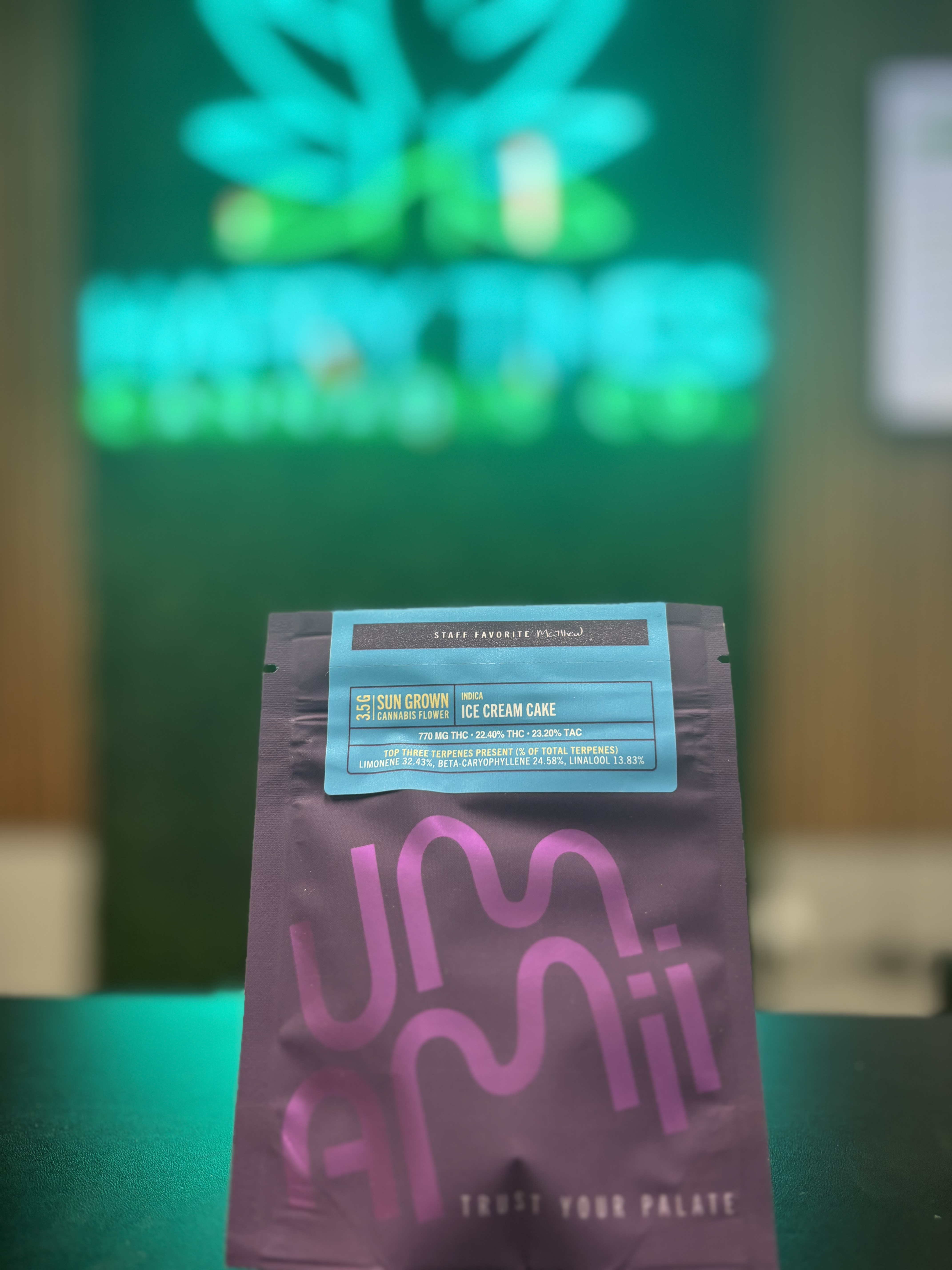 Photograph of product: Umamii - Ice Cream Cake - 3.5g