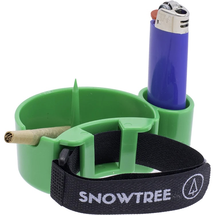 Photograph of product: SnowTree TreeHouse Ashtray w/ Debowler