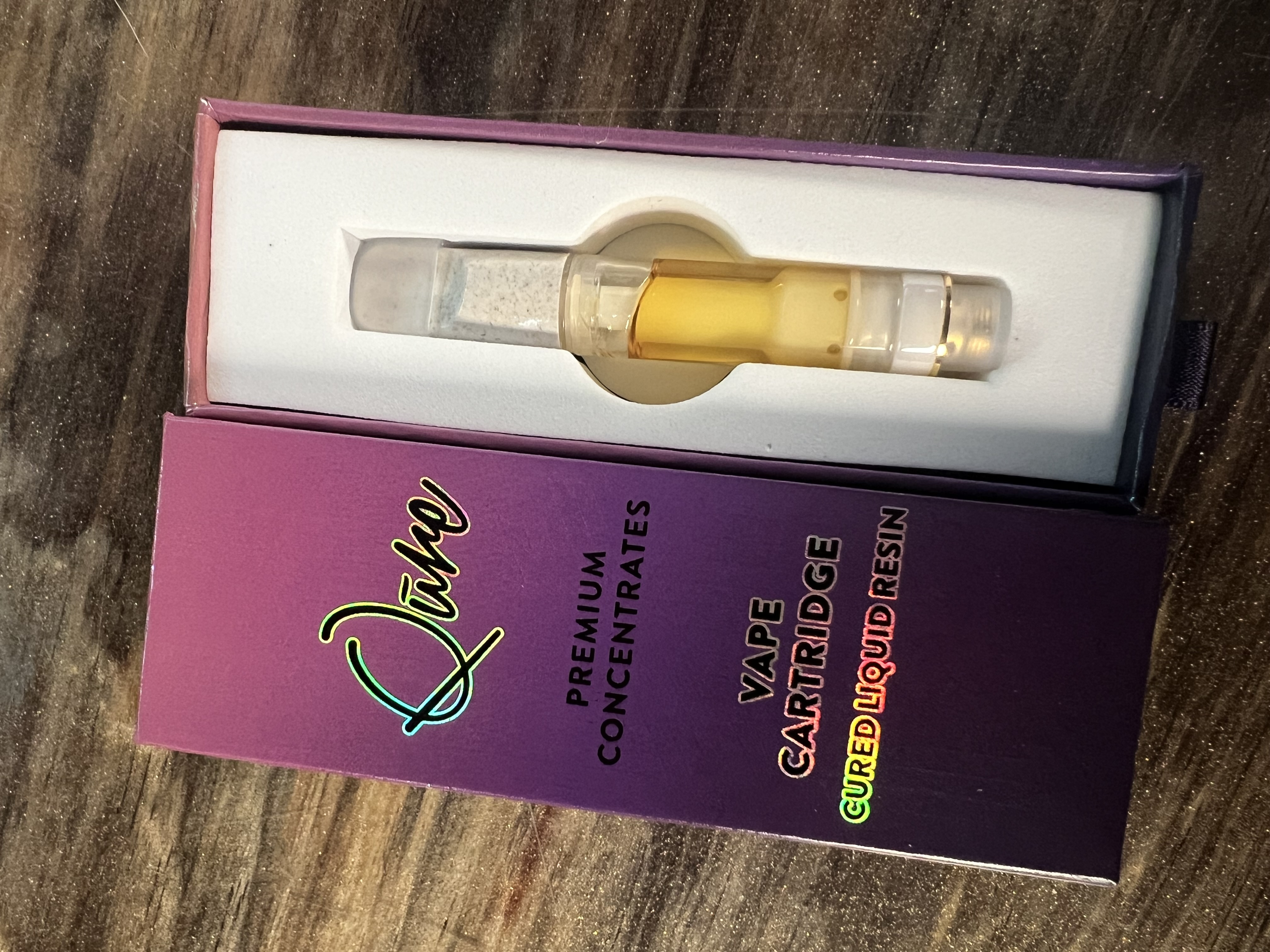 Photograph of product: Strawberry Banana CLR .9g 510 Cartridge