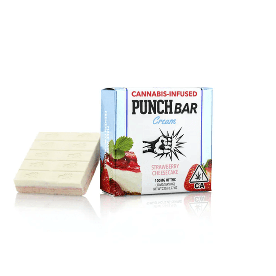 Photograph of product: Strawberry Cheesecake White Chocolate PunchBar - 100mg - 