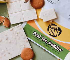 Photograph of product: FUNNY BONE - PEEL ME PUDDIN WHITE CHOCOLATE 300MG HYBRID