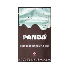 Photograph of product: Panda - Mint Chocolate Dream 1:1 CBN:TH-oui - Chocolate Bar - 100mg