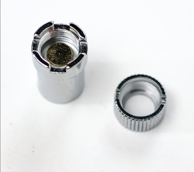 Photograph of product: SirEEL Magnetic Cart Adapters for Battery Devices