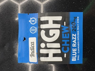 Photograph of product: Little Tree High Chew Blue Razz Single Gummy 200mg