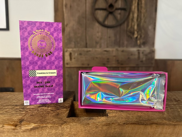 Photograph of product: Haute & Heady 100mg au chocolat Rosin Milk Chocolate Bliss Bar