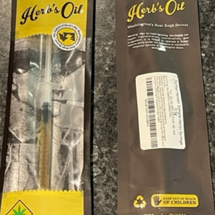 Photograph of product: Berry Gelato Distillate Syringe | 1g