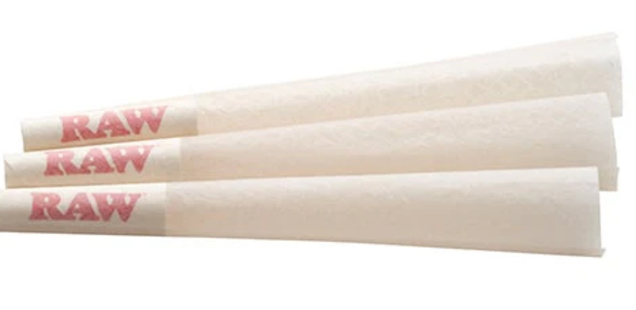 Photograph of product: Raw Organic Hemp Cones 1 1/4 6pk