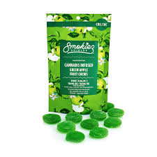 Photograph of product: Smokiez | Sweet Green Apple | Fruit Chews | 1:1 TH-oui:CBG | 200mg