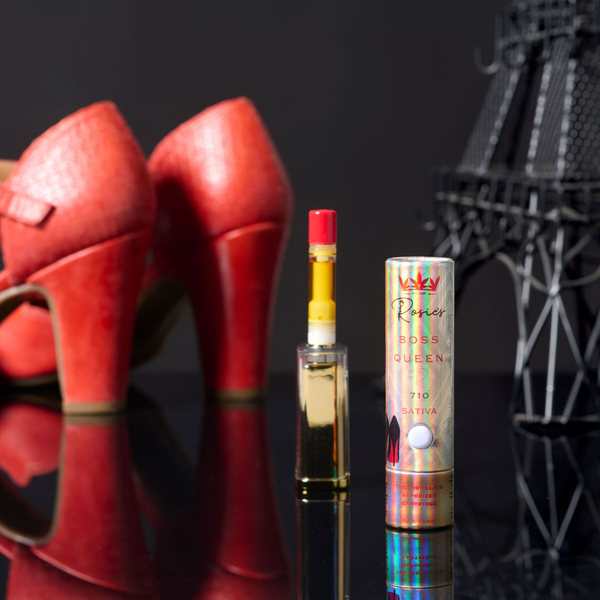 Photograph of product: Rosie's Distillate Vape Cart | Boss Queen