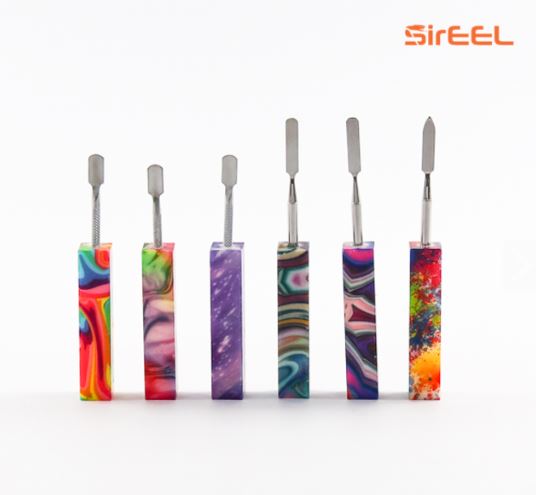 Photograph of product: 6" SirEEL KaleidoKraze Dab Tool W/ Stainless Steel Tip Assorted Colors