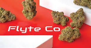 Photograph of product: Flyte Co | Lemon Cherry Runtz - 28g