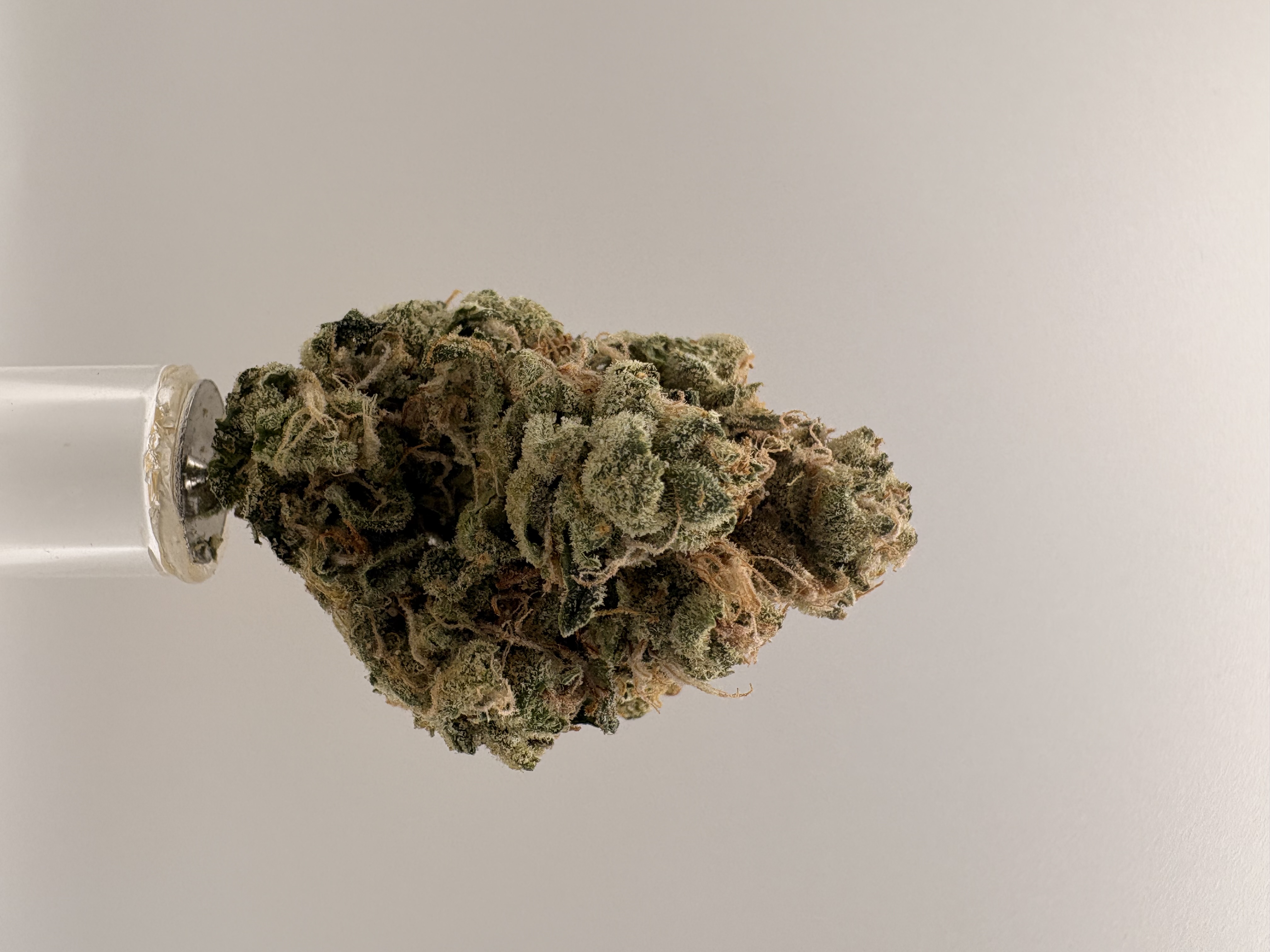 Photograph of product: Platinum Deli - Snowday - 28g