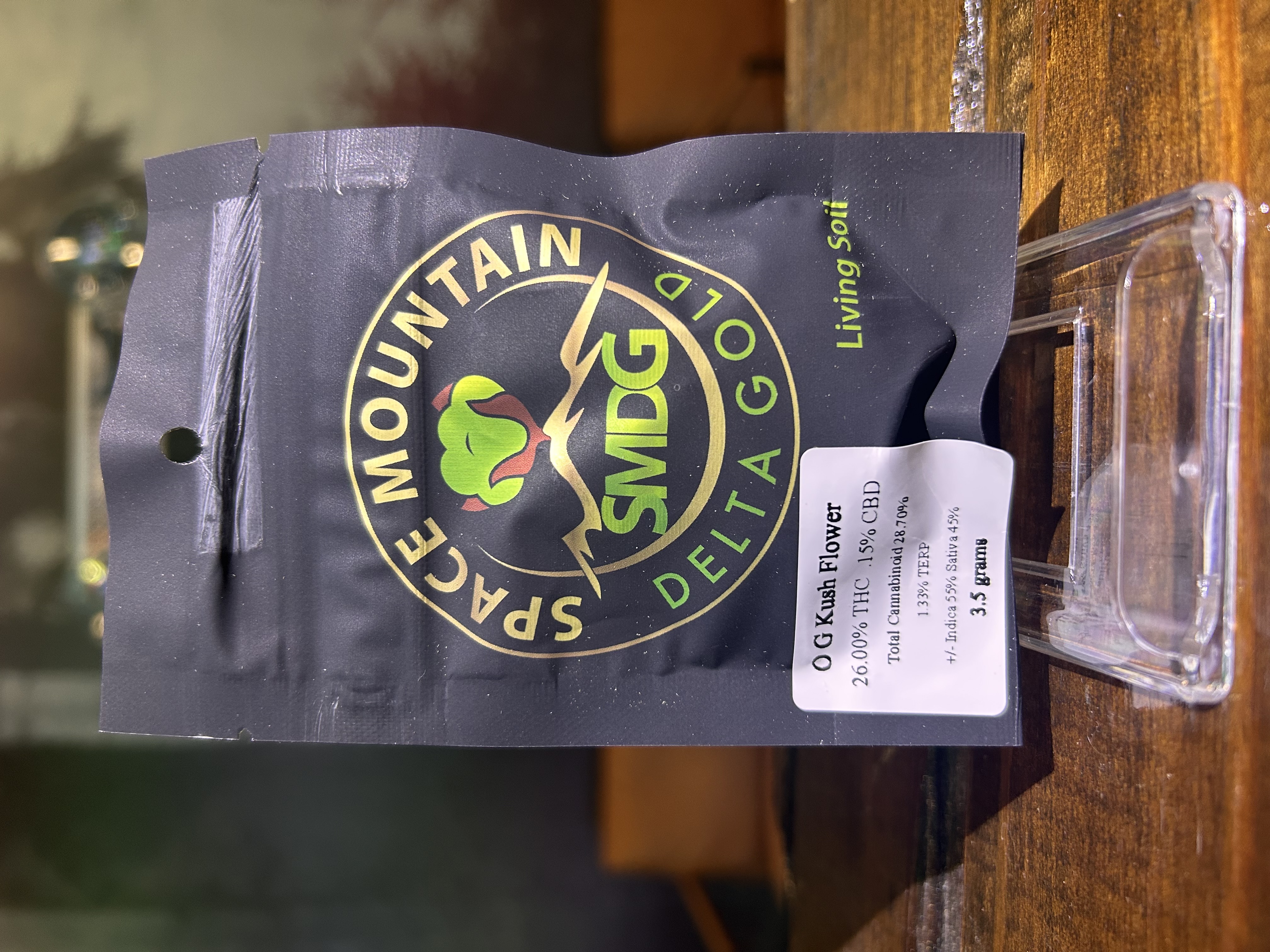 Photograph of product: OG KUSH Space Mountain - 3.5g