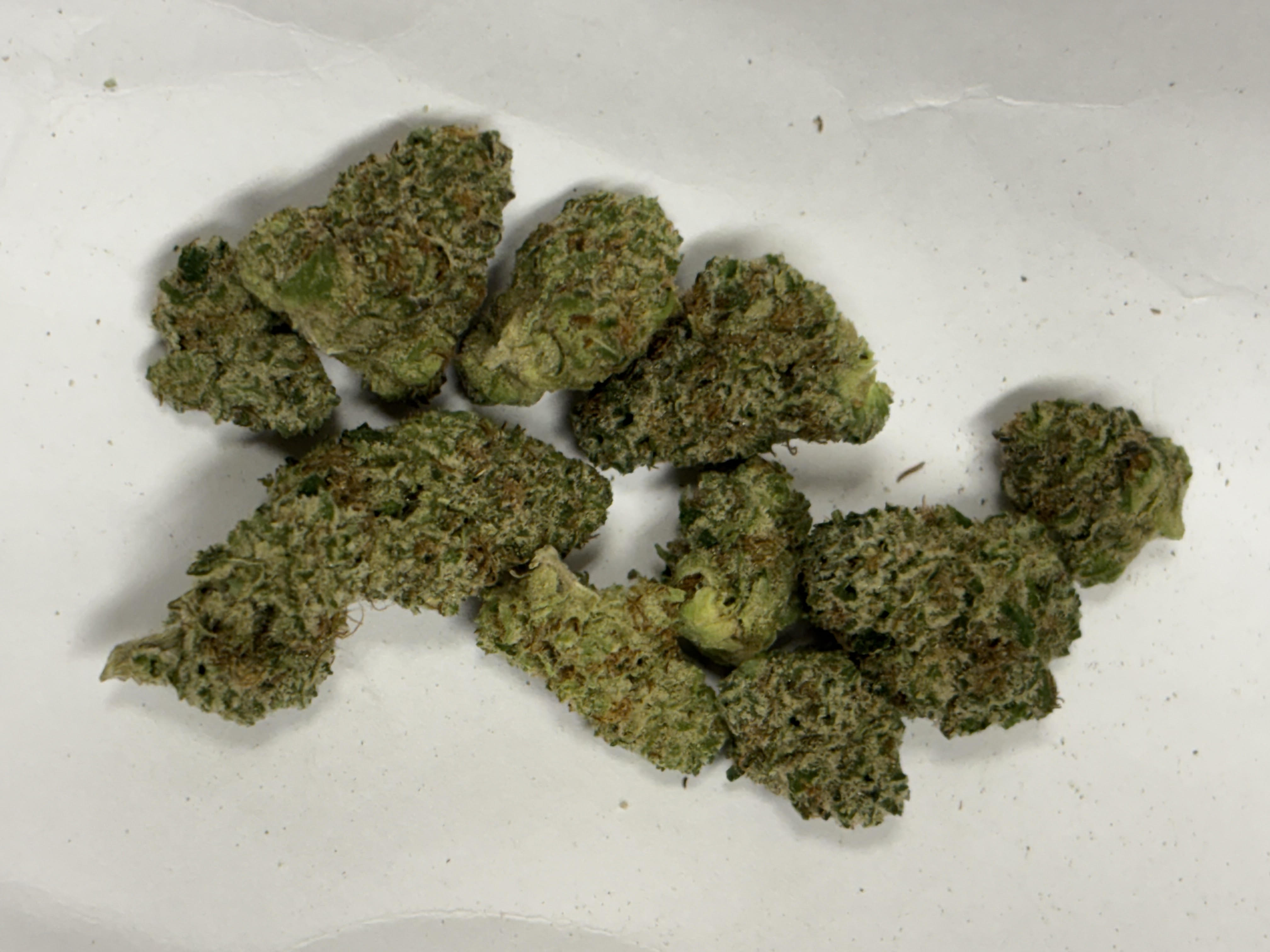 Photograph of product: Farm Science Strawberry Gorilla #1 - 3.5g