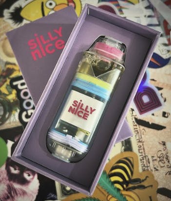 Photograph of product: SiLLY NiCE | Tangerine Cookies AIO Vape 2g | Hybrid