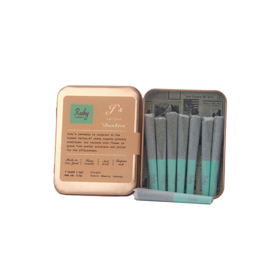 Photograph of product: Ruby Farms | Black Cherry Gelato | Doobies | 7 pack Pre-Roll | 3.5g (H)