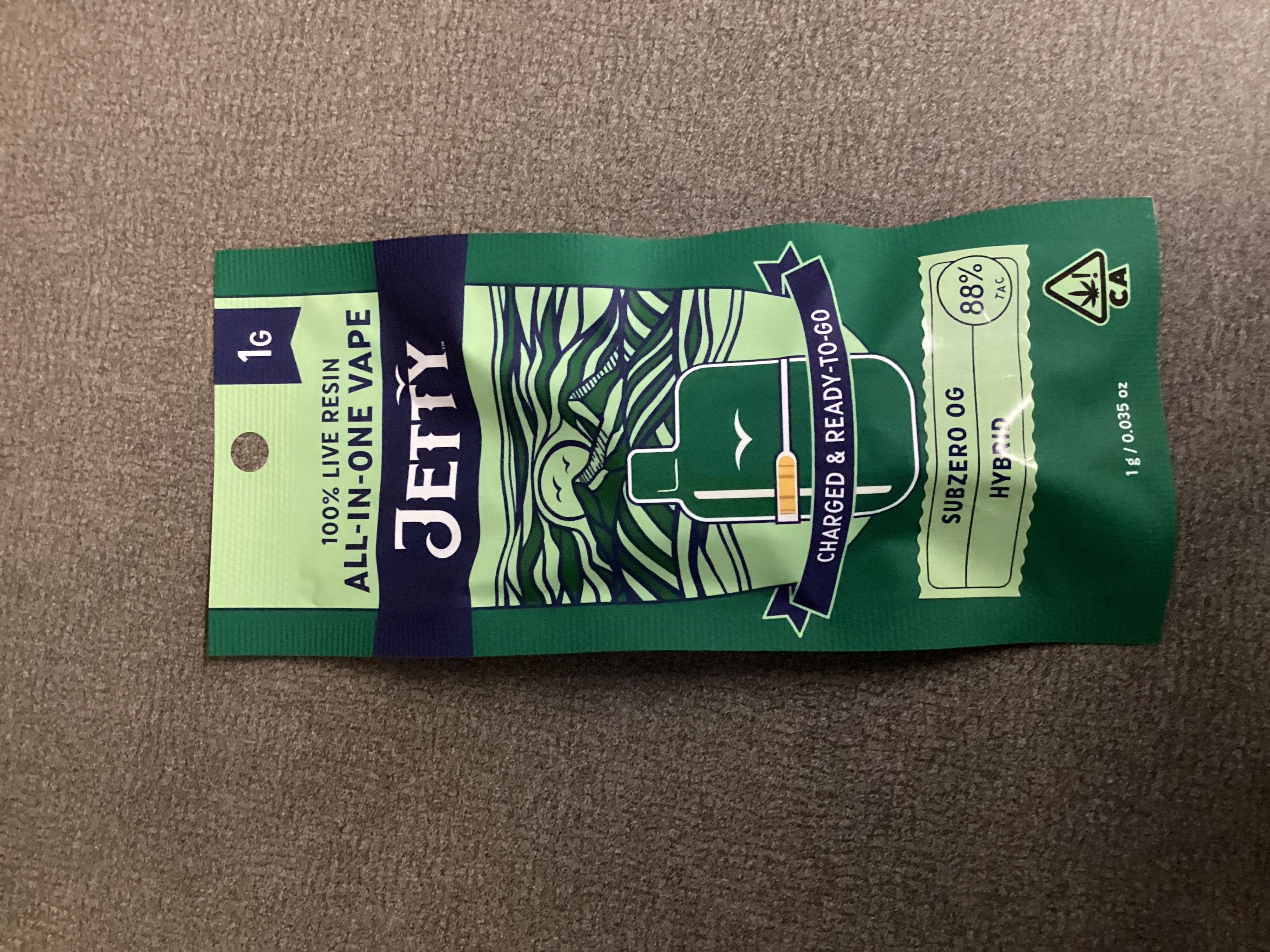 Photograph of product: JETTY - SUBZERO MINI TANK LIVE RESIN DISPOSABLE