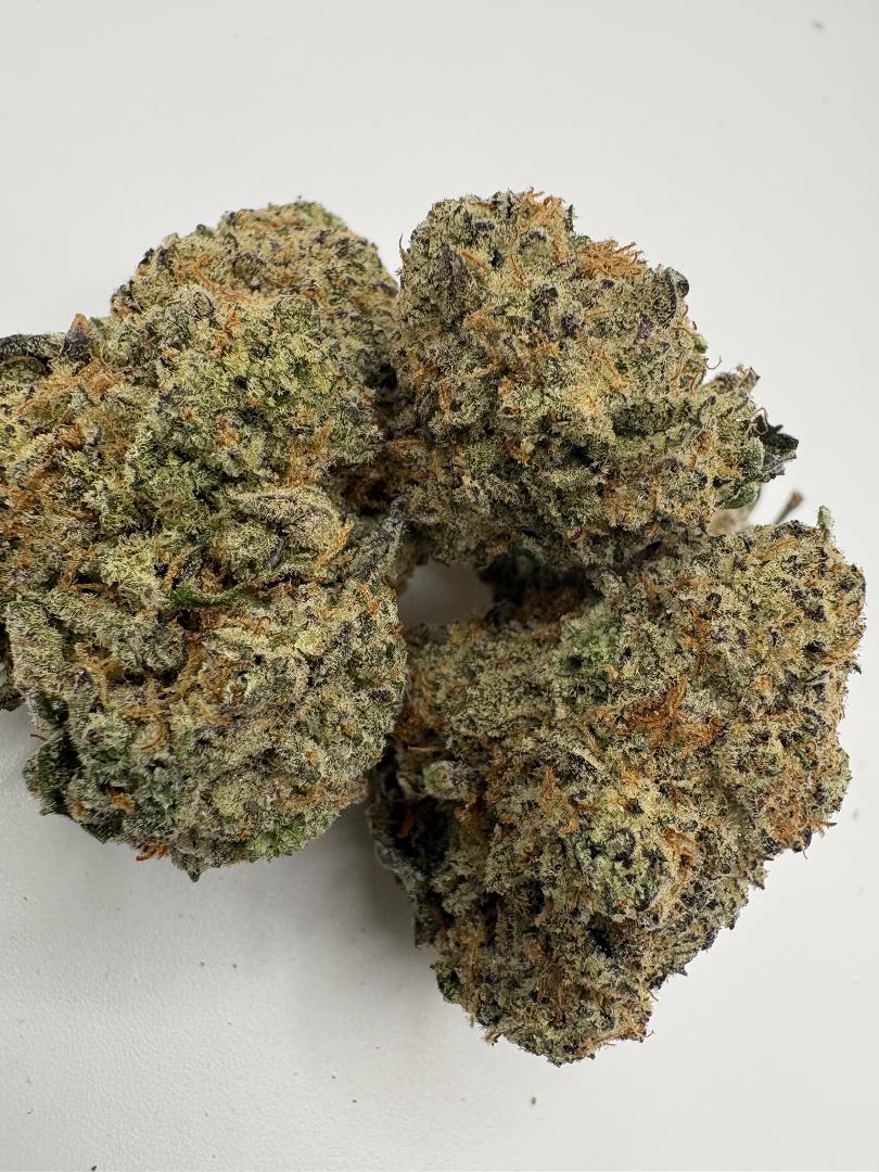 Photograph of product: Gas Tier - Green Earth - White Truffle Bulk Bud - 28g
