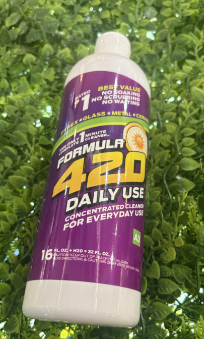 Photograph of product: Formula 420 - Daily Use Cleaner - 20 oz
