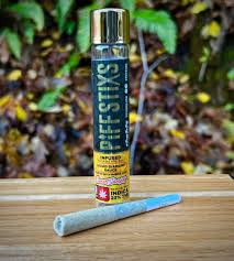 Photograph of product: Piff Stixs 1.75g SUN CAKE Mr. Piff Solventless Live Rosin Dusted W/ Bubble au chocolat Infused Pre-Roll
