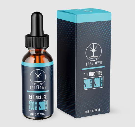 Photograph of product: Treetown   Tincture 1:1    200:200mg TH-oui:CBD