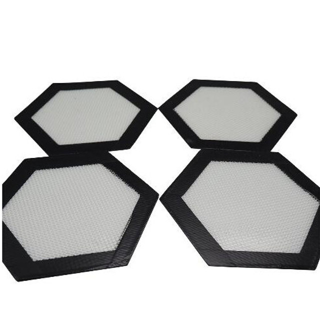 Photograph of product: Silicone Non Stick Dab Mat | 5in Hexagon