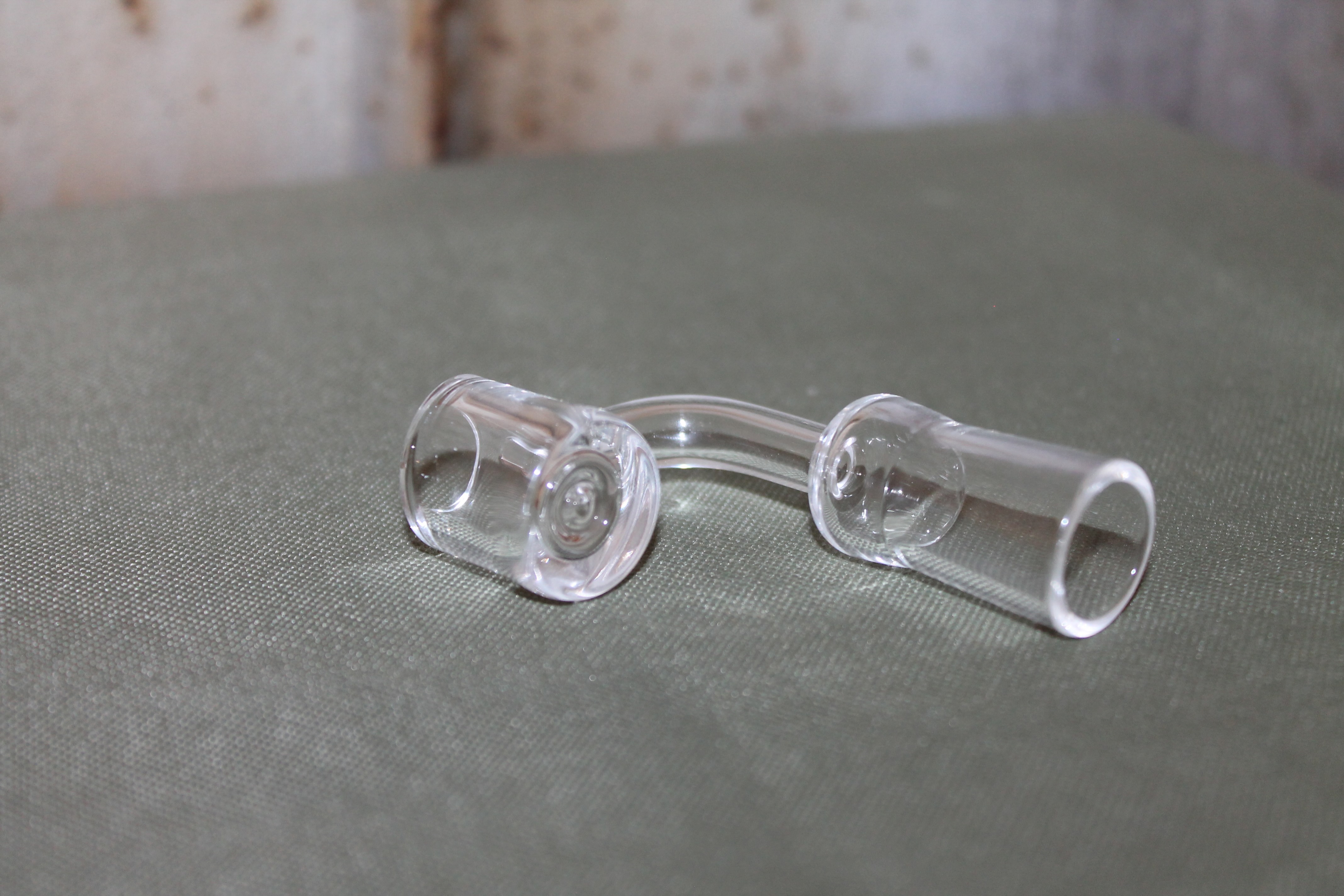Photograph of product: Banger Quartz 14mm Female 90 deg