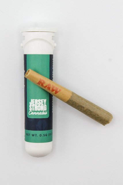 Photograph of product: Jersey Strong Pre-Roll 1pk/0.5g- Squirt x Mint Jelly