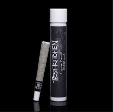 Photograph of product: Test Kitchen Pre-Roll 1pk/1g- Oreoz x Devils Driver