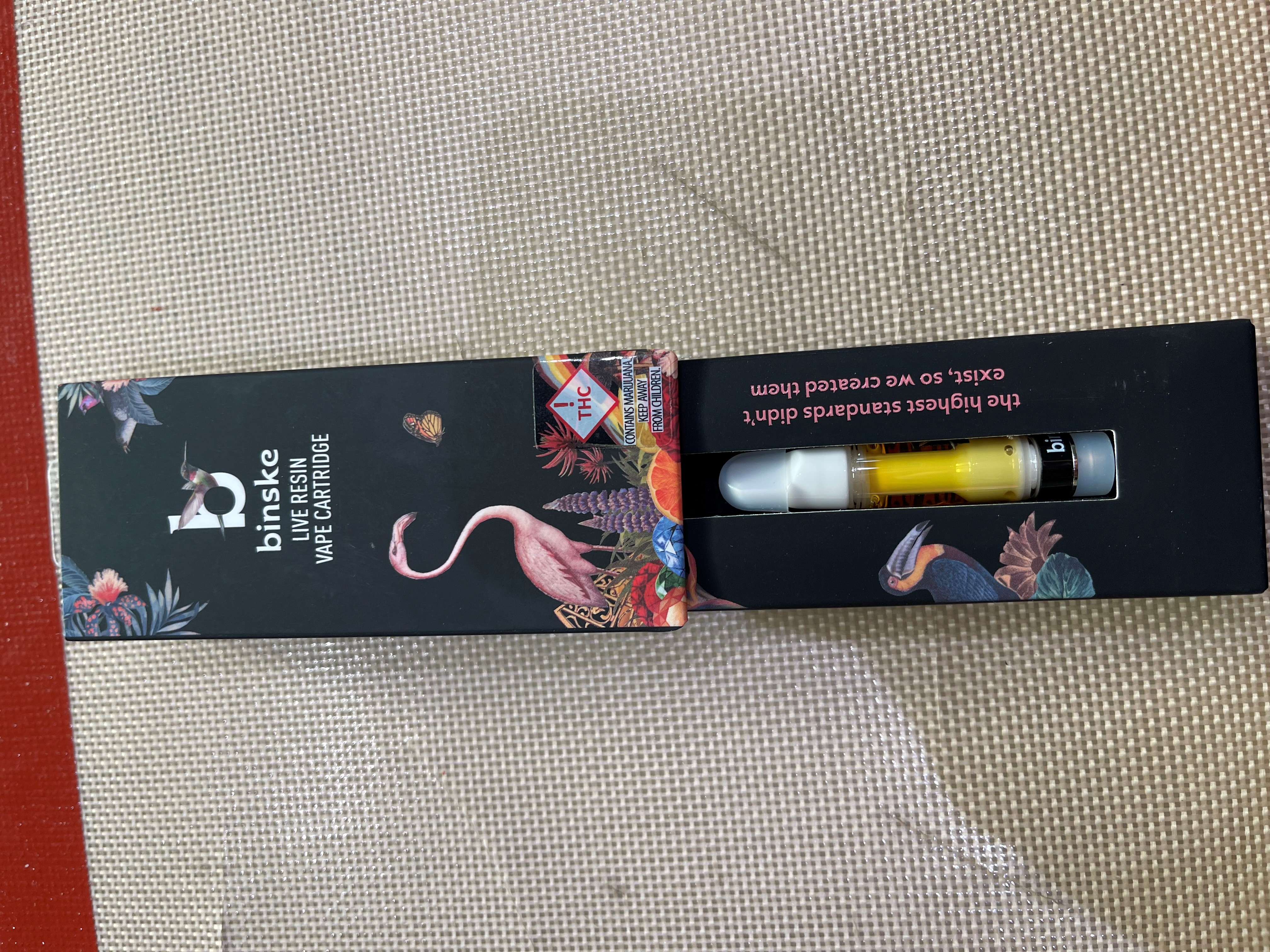 Photograph of product: Binske - Live Resin Cart - Oui'd - Lemon Cream Cake