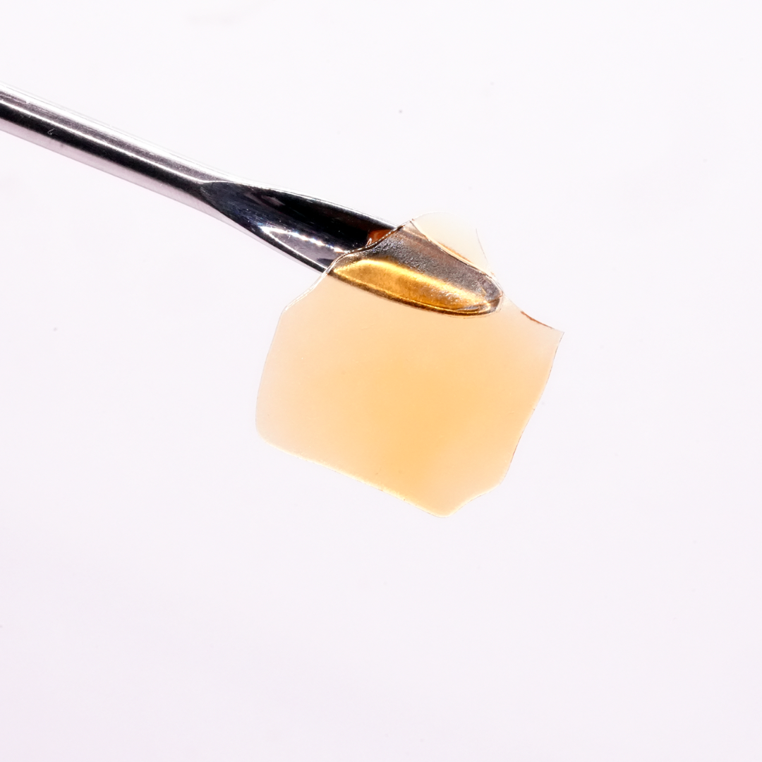 Photograph of product: Rainbow Reserve - 0.5g Shatter