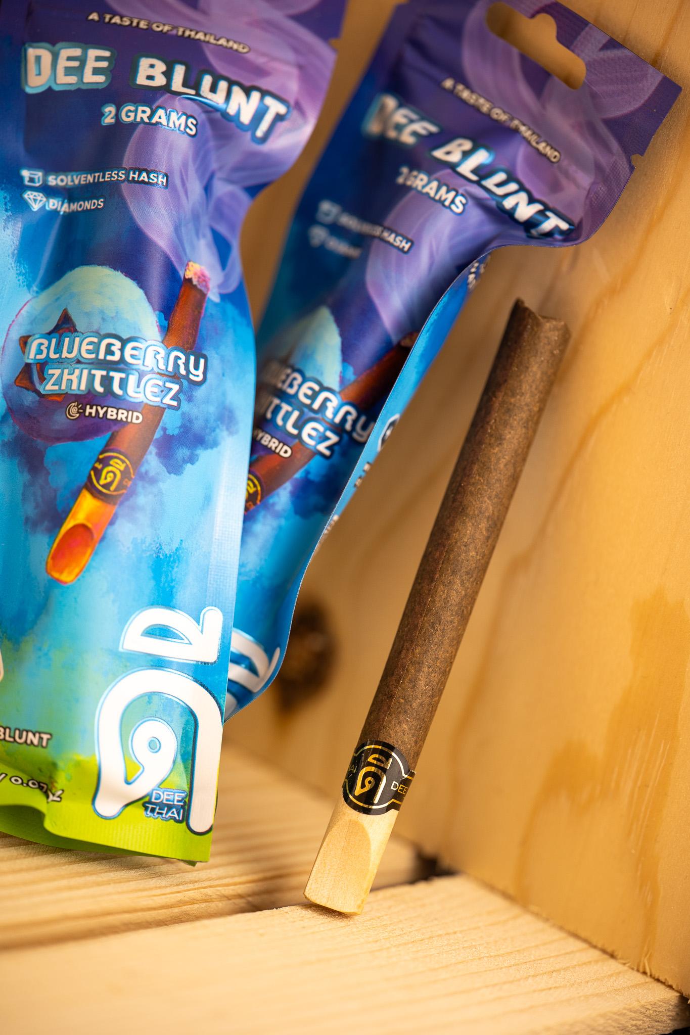 Photograph of product: Dee Thai Infused Blunt | Blue Zkittlez
