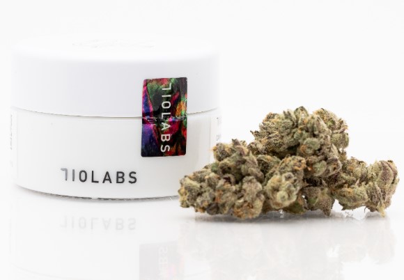 Photograph of product: 710 | 3.5g Bud | RYLU (H)