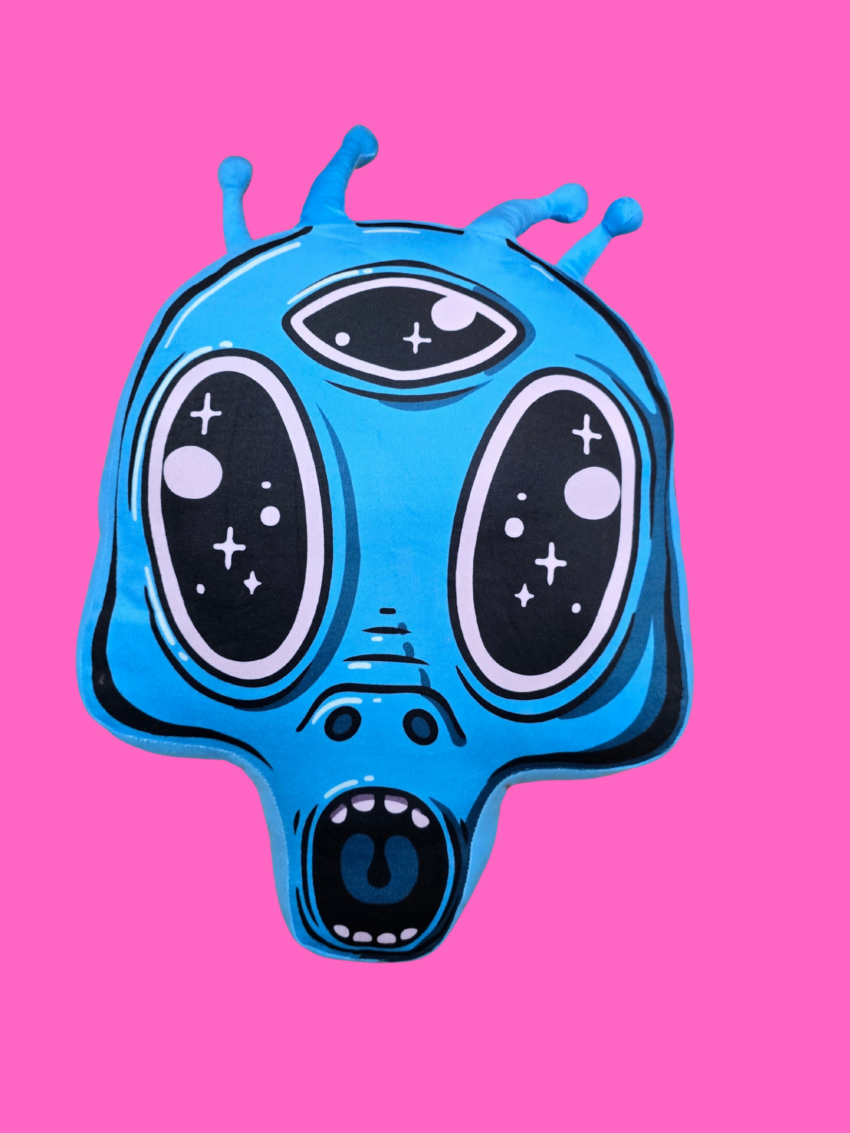 Photograph of product: Play | Plushies | Alien