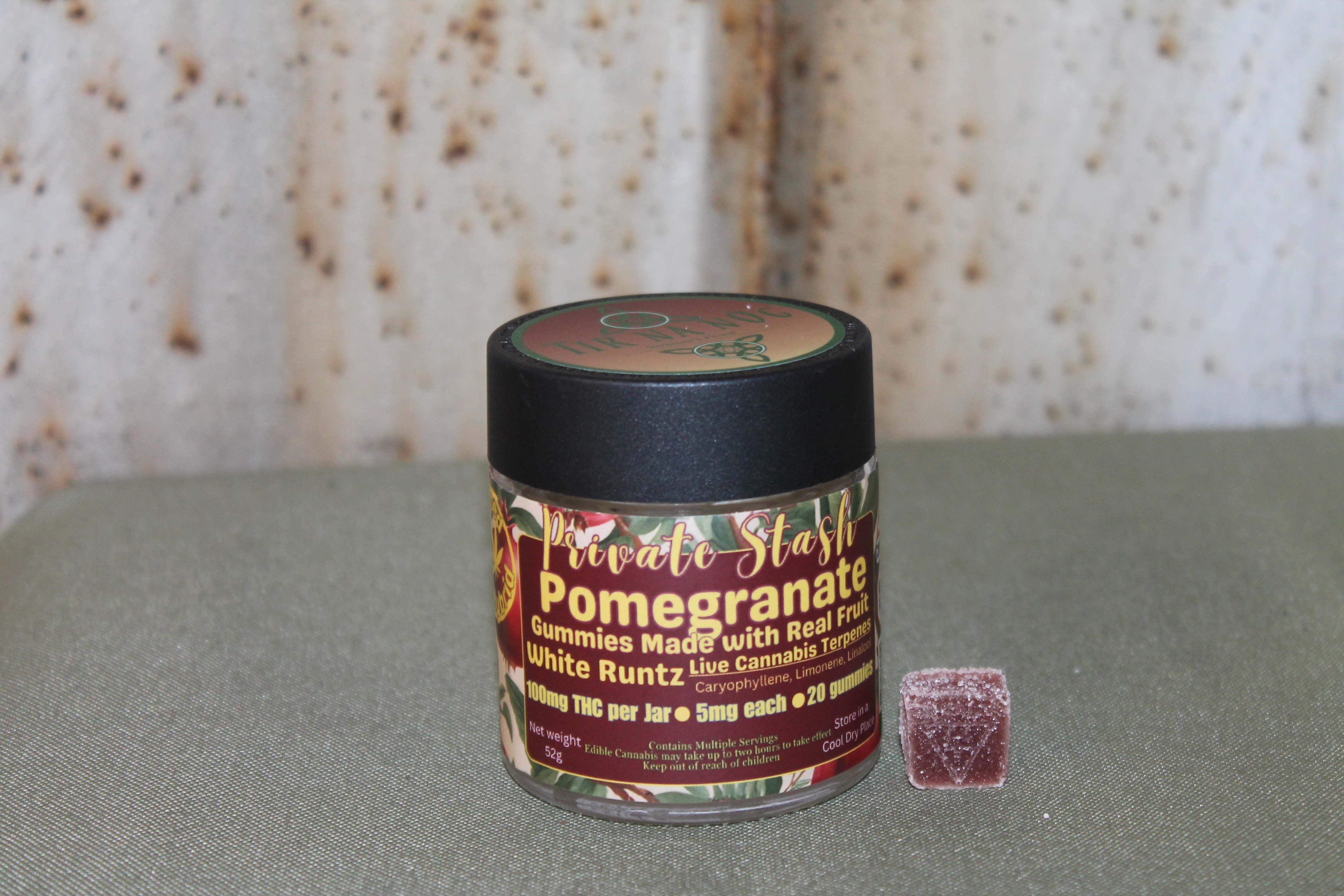 Photograph of product: Tir Na Nog I Pomegranate Gummies (White Runtz Strain)