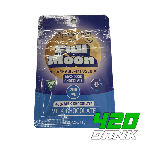 Photograph of product: Midnight Full Moon -  200mg White Chocolate Bluesberry Pie CBD:TH-oui:CBN